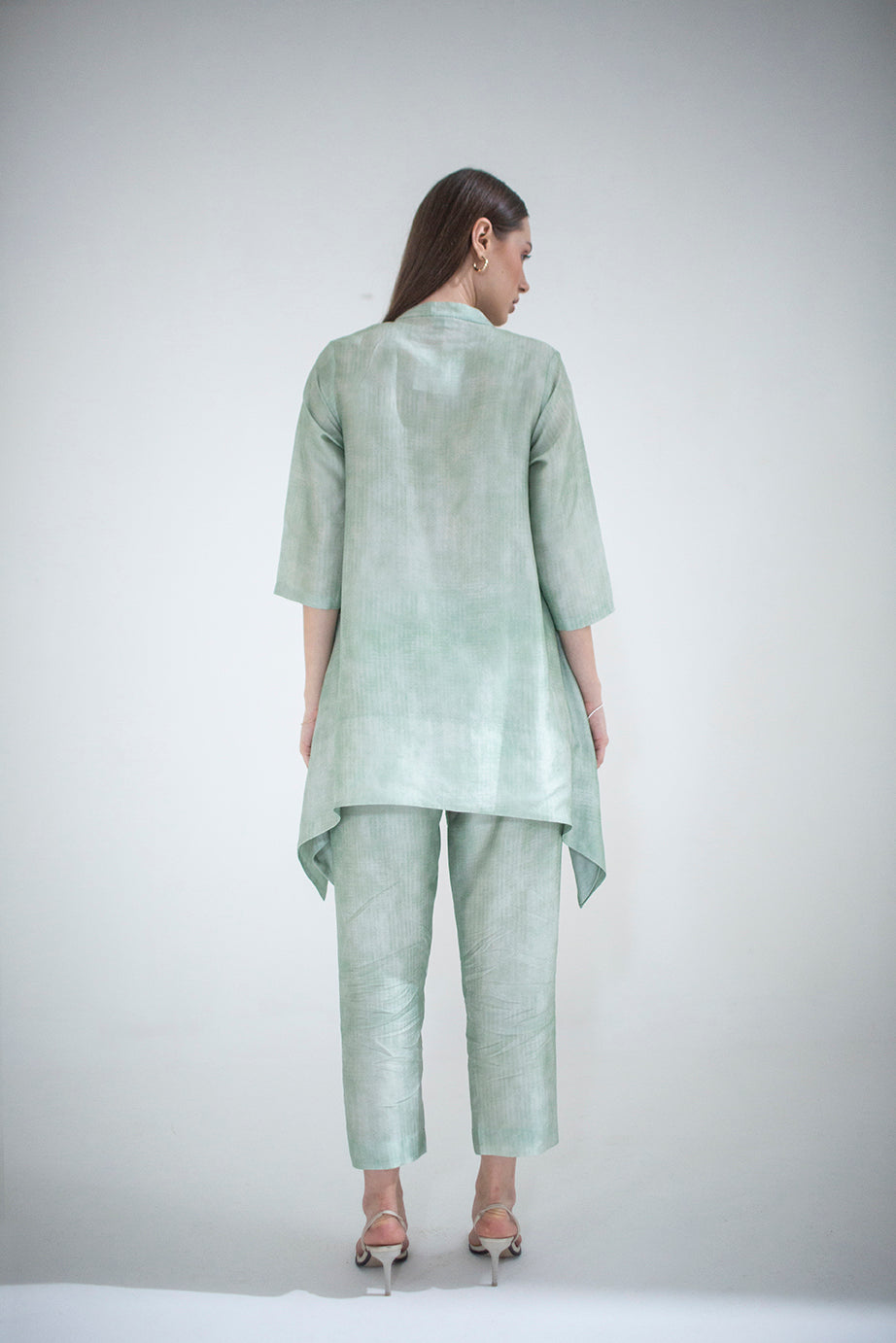 Light green short kaftan tail set