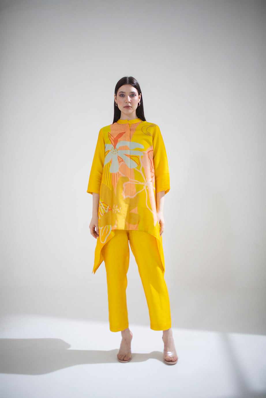 Yellow short kaftan tail set